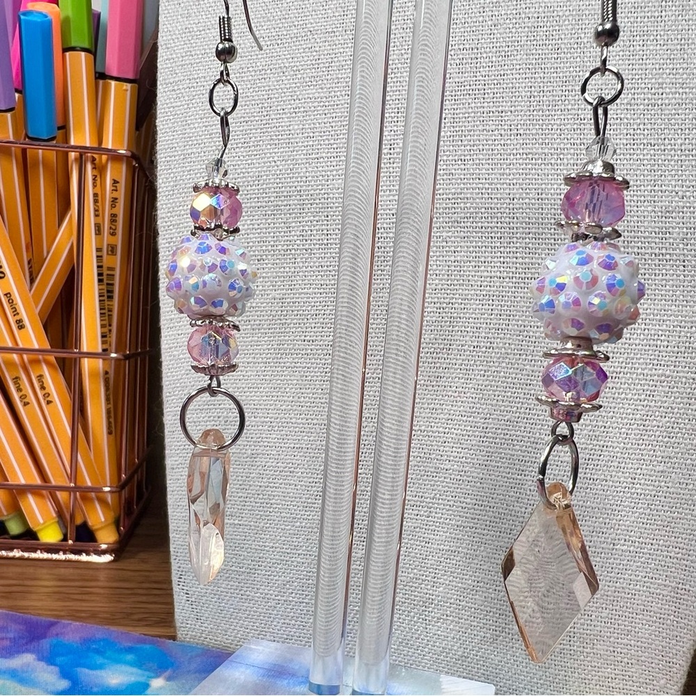 “Iridescent Strawberry🍓Cream Cone” Artisan Beaded Earrings